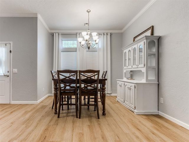 328 E Charlotte Terrace, Mustang, OK 73064