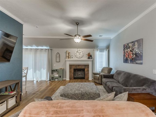 328 E Charlotte Terrace, Mustang, OK 73064