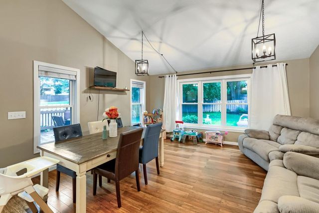 9182 Jergen Bay S, Cottage Grove, MN 55016