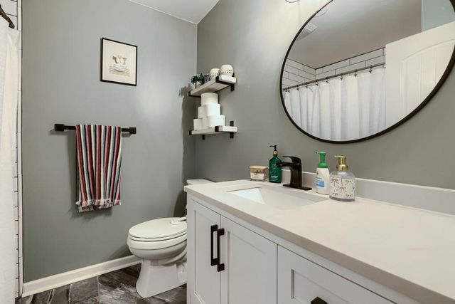 9182 Jergen Bay S, Cottage Grove, MN 55016