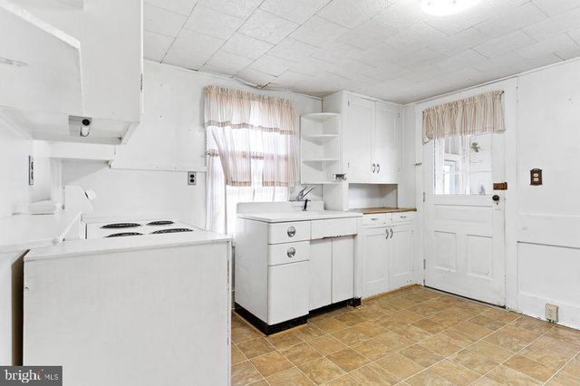 420 CHESTNUT STREET, Mount Holly Springs, PA 17065