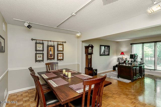 29642 E River Road, Perrysburg, OH 43551