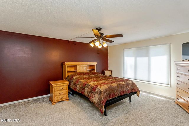 29642 E River Road, Perrysburg, OH 43551