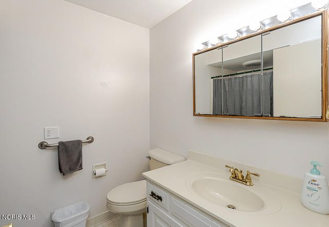 29642 E River Road, Perrysburg, OH 43551