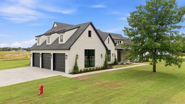 21822 E 138th Street S, Broken Arrow, OK 74014