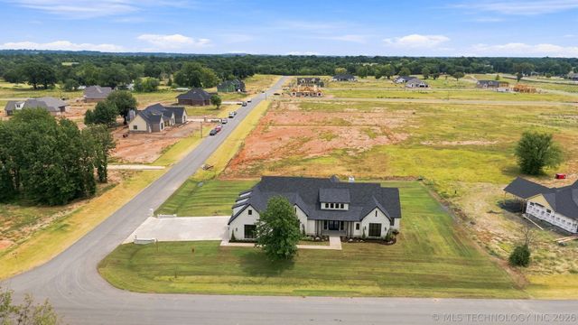 21822 E 138th Street S, Broken Arrow, OK 74014