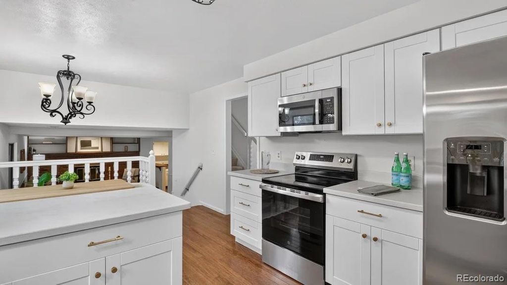 Image 12 of property listing at 3053 E Phillips Drive, Centennial, CO 80122