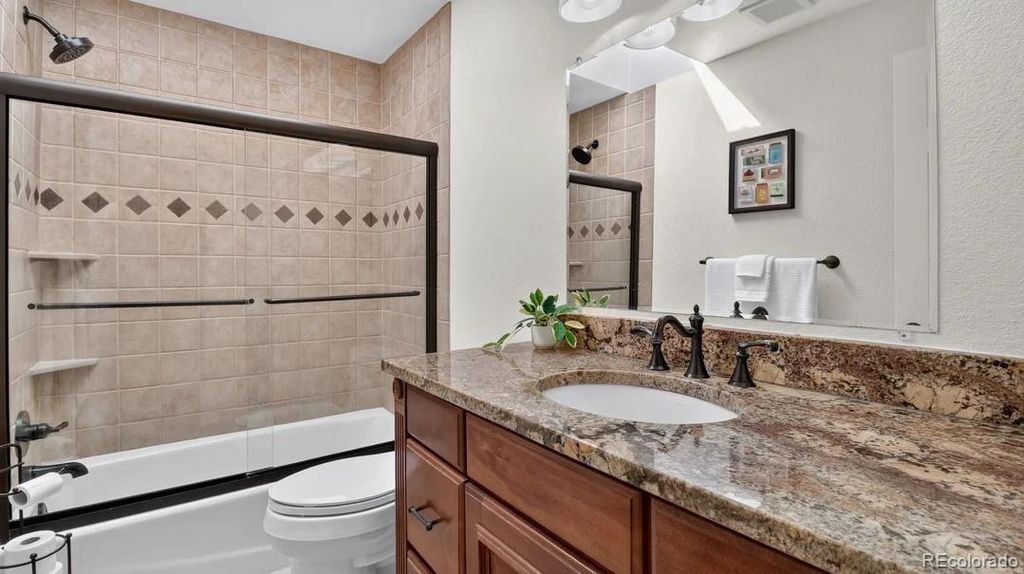 Image 28 of property listing at 3053 E Phillips Drive, Centennial, CO 80122