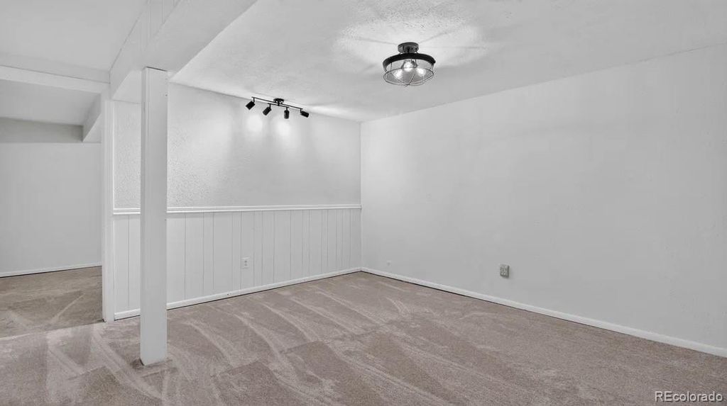 Image 29 of property listing at 3053 E Phillips Drive, Centennial, CO 80122