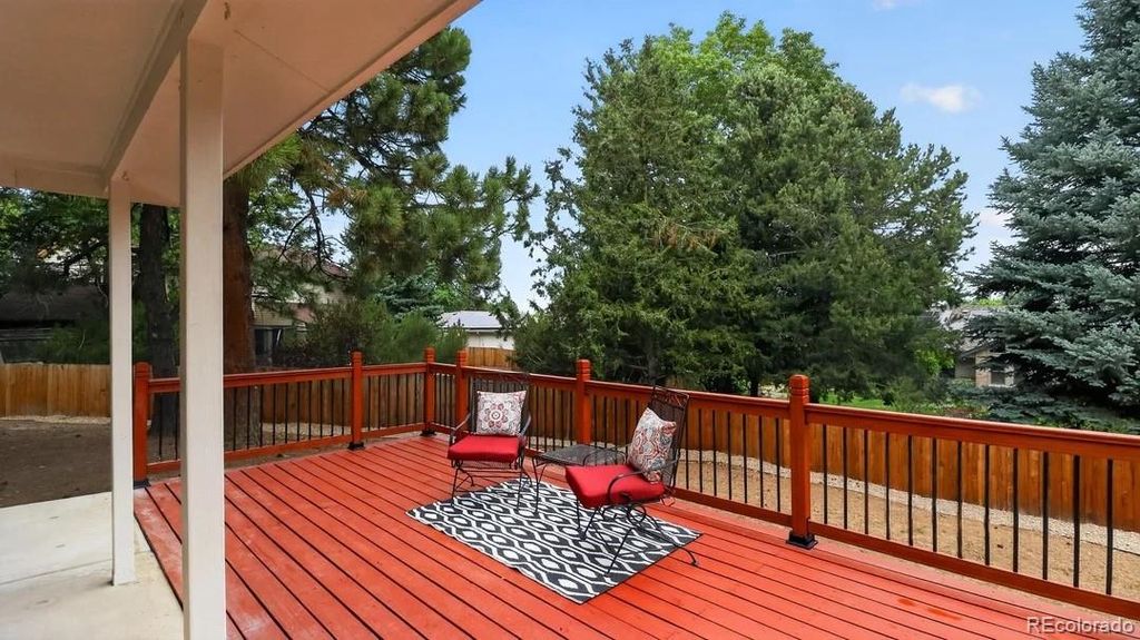 Image 33 of property listing at 3053 E Phillips Drive, Centennial, CO 80122