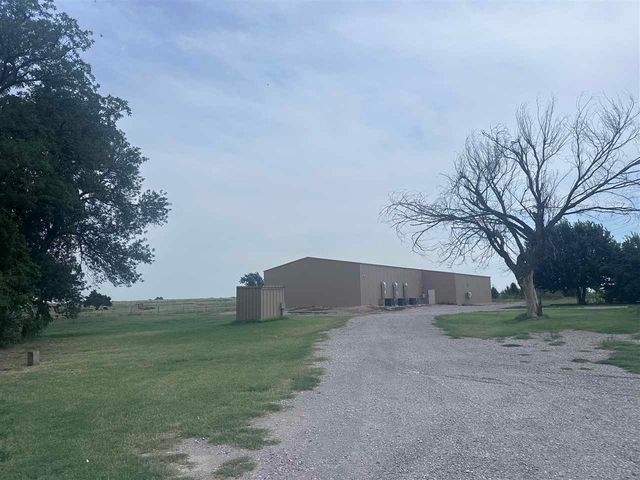 12226 NE Tony Creek Rd, Elgin, OK 73538