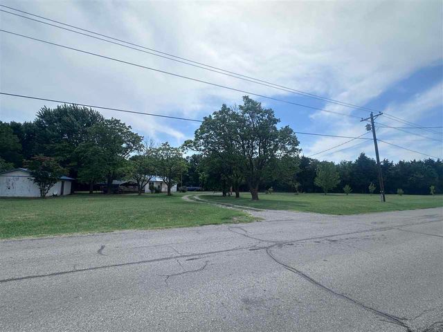 12226 NE Tony Creek Rd, Elgin, OK 73538