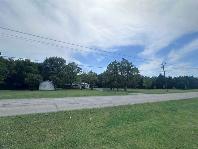 12226 NE Tony Creek Rd, Elgin, OK 73538