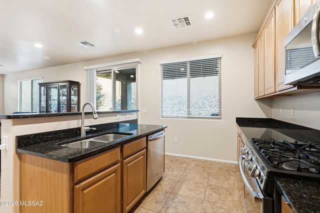14302 N Fragile Clay Avenue, Marana, AZ 85658