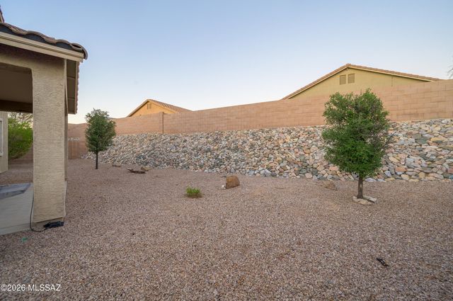 14302 N Fragile Clay Avenue, Marana, AZ 85658