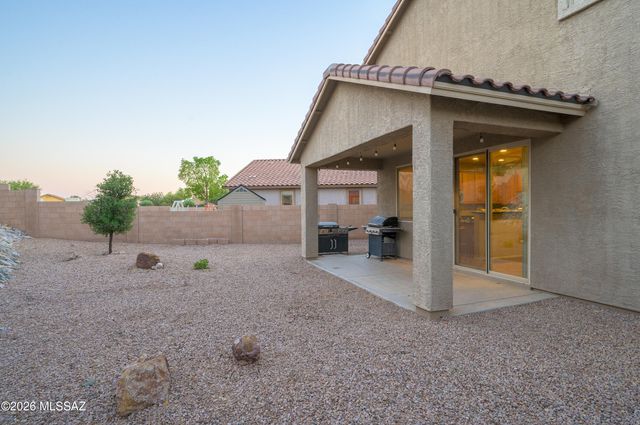 14302 N Fragile Clay Avenue, Marana, AZ 85658