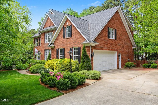 116 Loch Pointe Drive, Cary, NC 27518