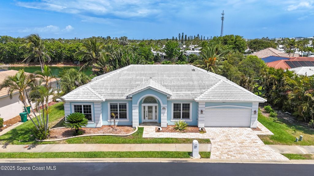 262 Sanibel Way, Melbourne Beach, FL 32951