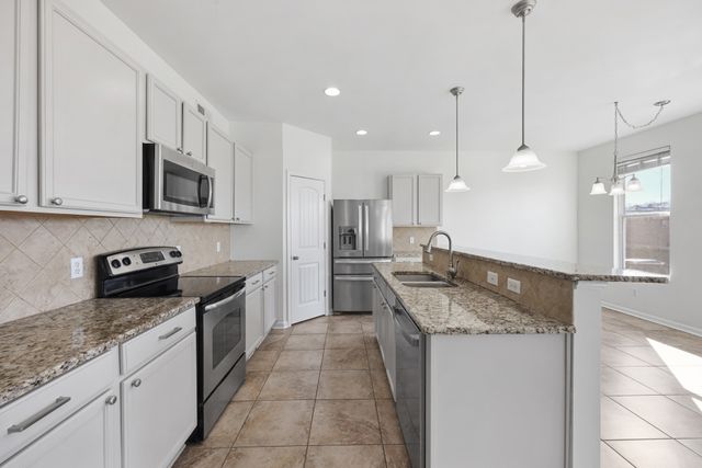 1057 Oakhall Dr, Mount Juliet, TN 37122