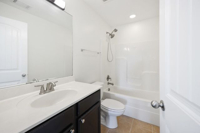 1057 Oakhall Dr, Mount Juliet, TN 37122