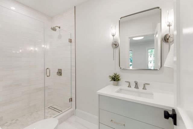 22 Constitution Rd, Lexington, MA 02421