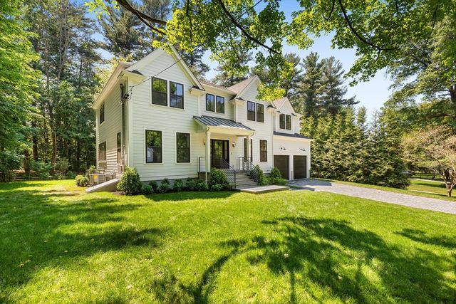 22 Constitution Rd, Lexington, MA 02421