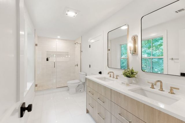 22 Constitution Rd, Lexington, MA 02421