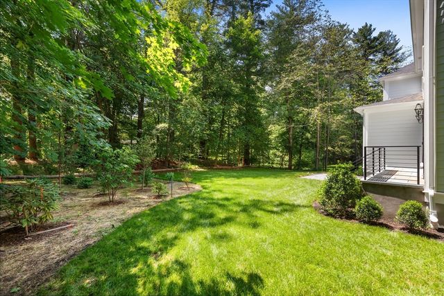 22 Constitution Rd, Lexington, MA 02421