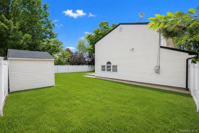 779 Peconic Avenue, West Babylon, NY 11704
