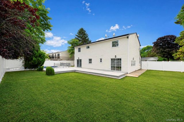 779 Peconic Avenue, West Babylon, NY 11704