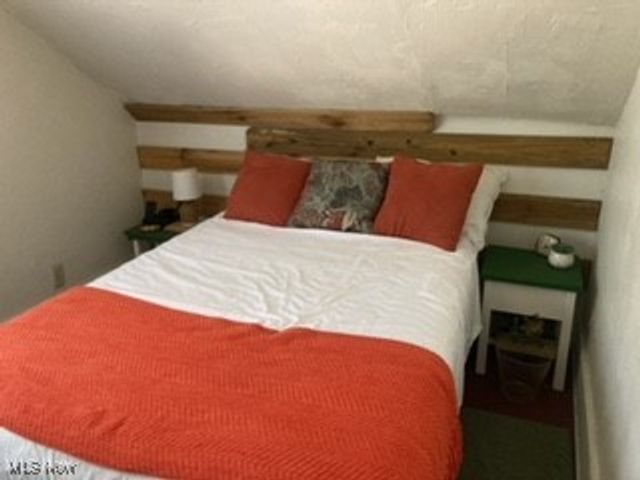 155 W Tallmadge Avenue, Akron, OH 44310