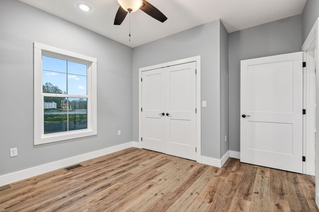 2045 Coconut Ridge Rd, Smithville, TN 37166