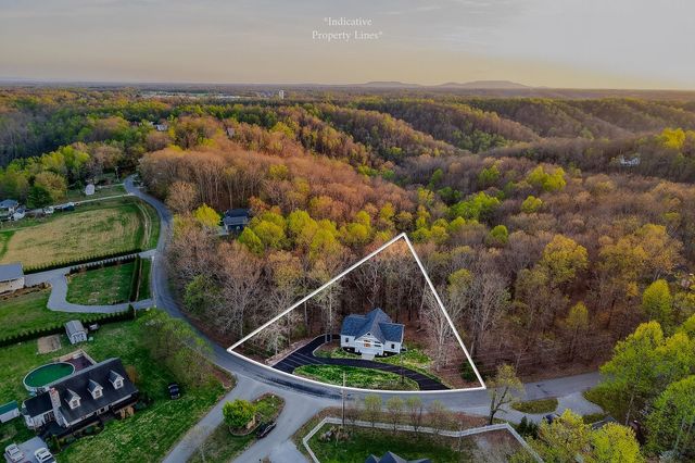 2045 Coconut Ridge Rd, Smithville, TN 37166