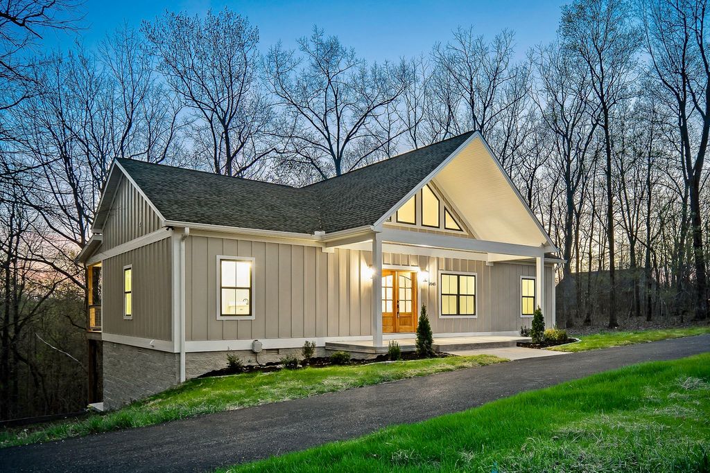 2045 Coconut Ridge Rd, Smithville, TN 37166