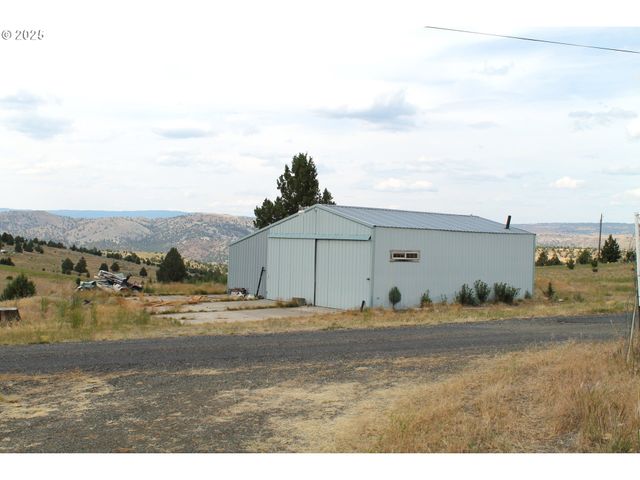 59591 HIGH RIDGE Ln, John Day, OR 97845