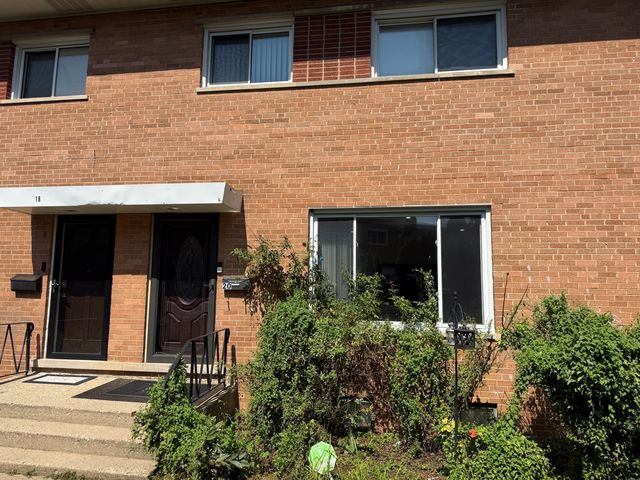 20 N Albert Street, Mount Prospect, IL 60056