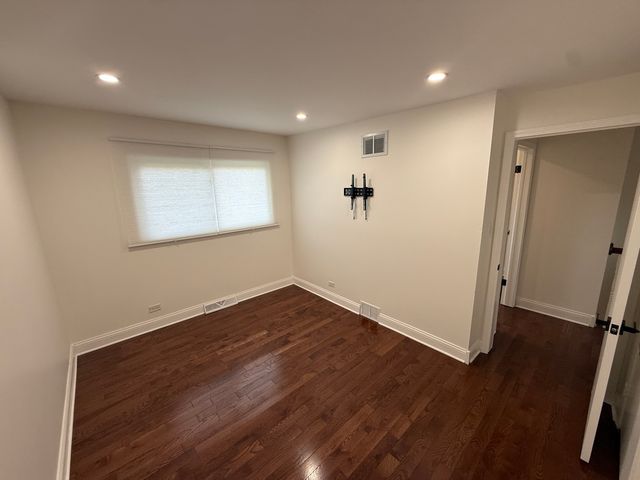20 N Albert Street, Mount Prospect, IL 60056