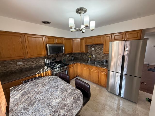20 N Albert Street, Mount Prospect, IL 60056