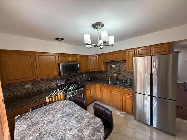 20 N Albert Street, Mount Prospect, IL 60056