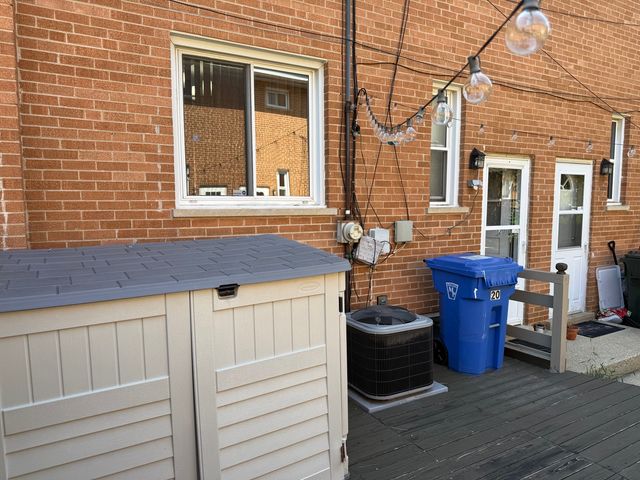 20 N Albert Street, Mount Prospect, IL 60056