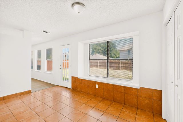 9073 Stillwater Trail, Fort Worth, TX 76118