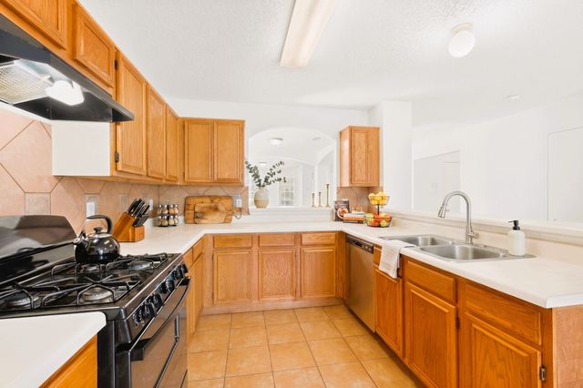 9073 Stillwater Trail, Fort Worth, TX 76118