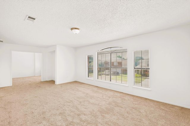 9073 Stillwater Trail, Fort Worth, TX 76118