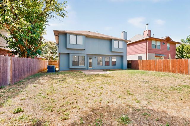 9073 Stillwater Trail, Fort Worth, TX 76118