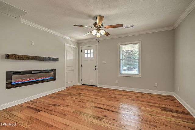 145 Buttermilk Road, Johnson City, TN 37615