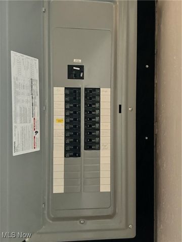 4779 Logan Arms Drive, Youngstown, OH 44505