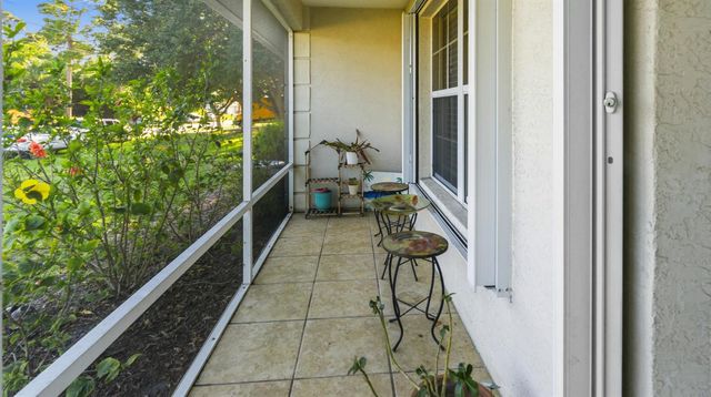 2001 SW Fears Avenue, Port St. Lucie, FL 34953