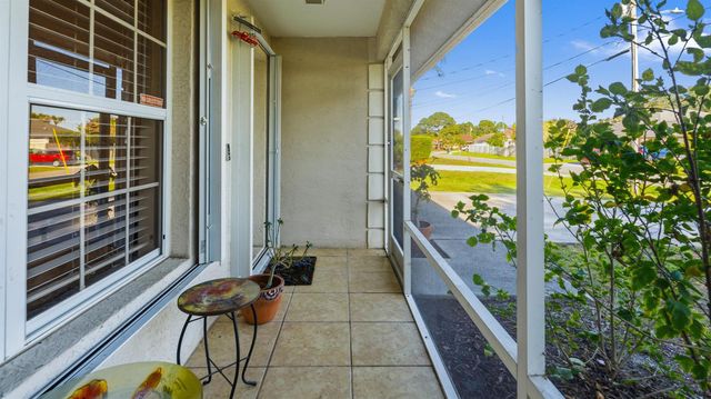2001 SW Fears Avenue, Port St. Lucie, FL 34953