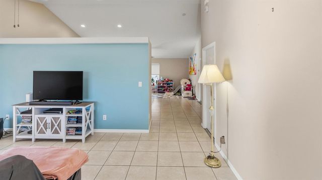 2001 SW Fears Avenue, Port St. Lucie, FL 34953