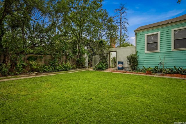 511 W Hollywood Ave, San Antonio, TX 78212